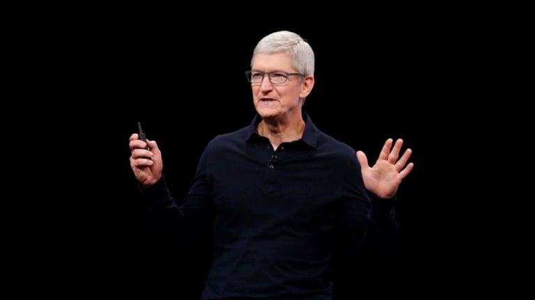 Apple CEO Tim Cook Is Now a Billionaire