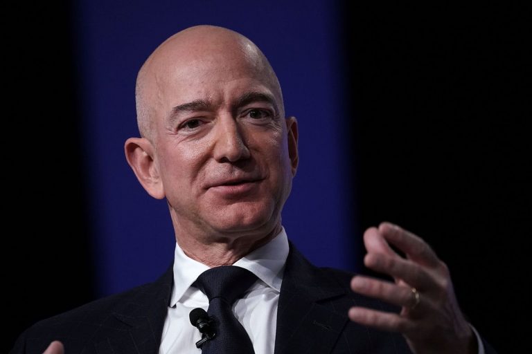 Jeff Bezos Becomes the World’s First Person Worth $200 Billion